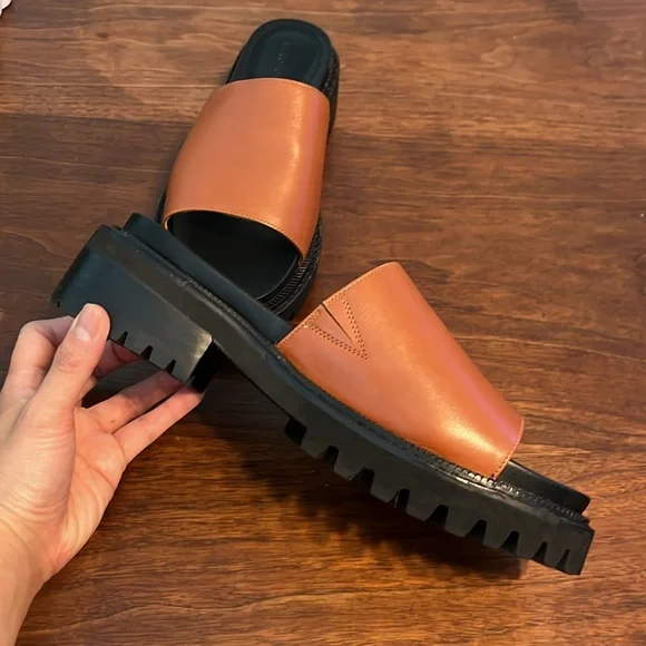 Aerosoles | Lucas Lug Platform Slide Sandals - Picture 7 of 7